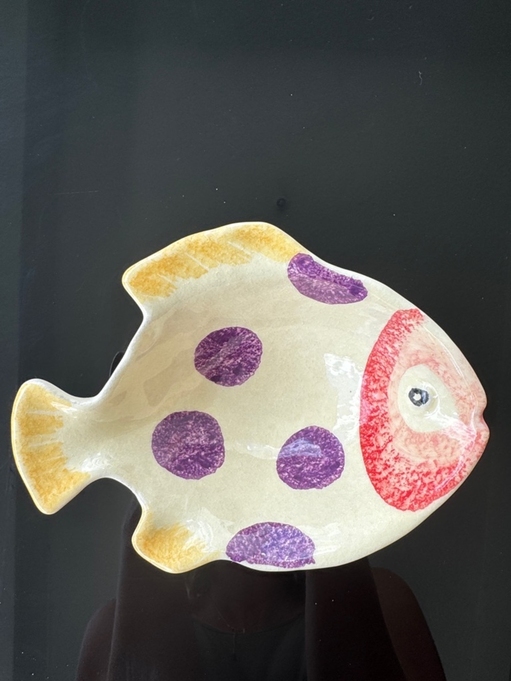 Vietri Ceramic Fish Dish in Cream with Purple Spots and Red Head